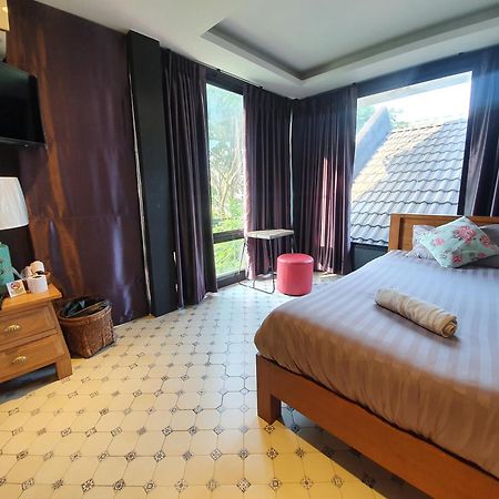 Baan Wualamphong บ้านวัวลำพอง Bangkok Szoba fotó