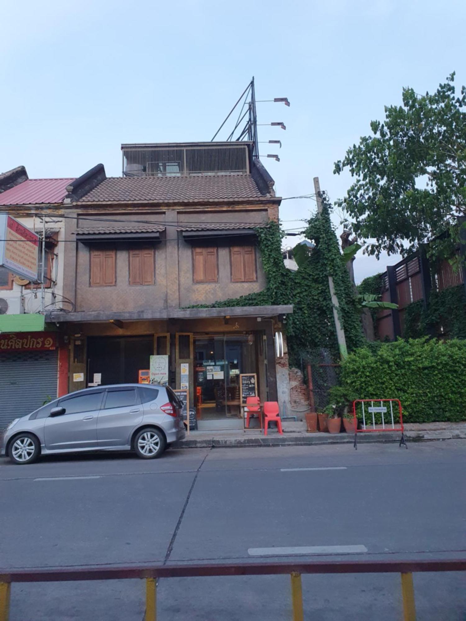 Baan Wualamphong บ้านวัวลำพอง Bangkok Kültér fotó